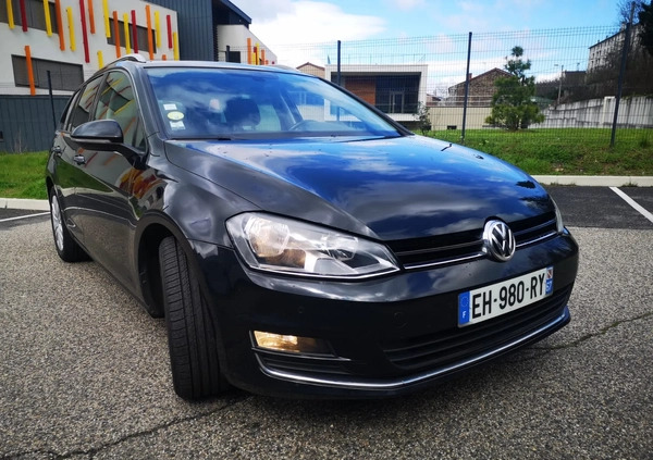 Volkswagen Golf cena 42900 przebieg: 150000, rok produkcji 2016 z Trzcianka małe 379